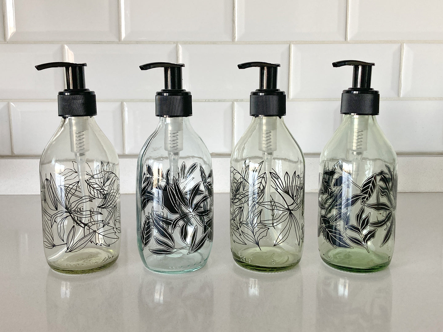 Dispensadores diseño Florales multiuso color Transparentes (2 Unidades) - 296 ml