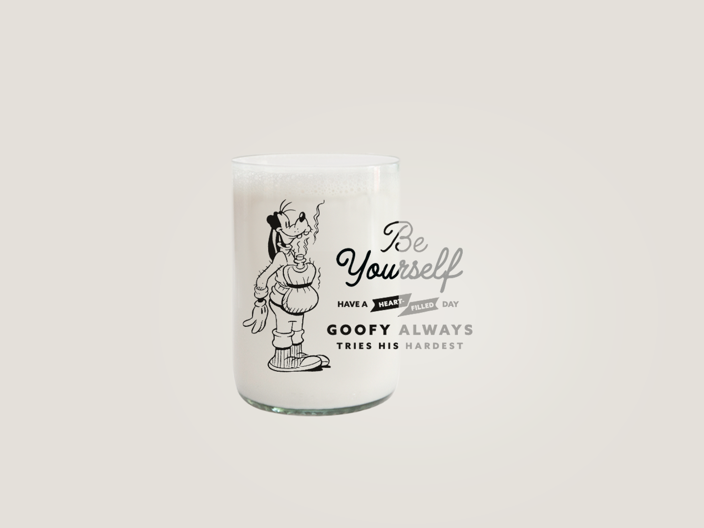 Vaso Yourself Mickey y Amigos: Cuida El Planeta Color Transparente 330ml