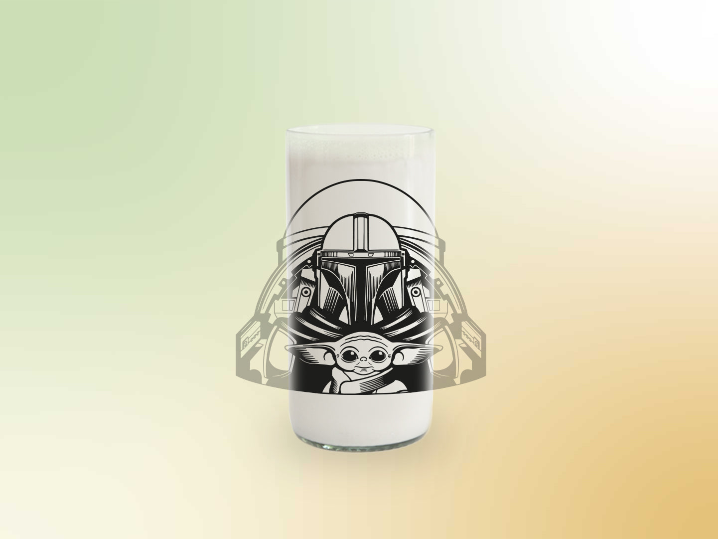 Vaso Mandaloriano y Grogu en la nave color trasnparente 500 ml